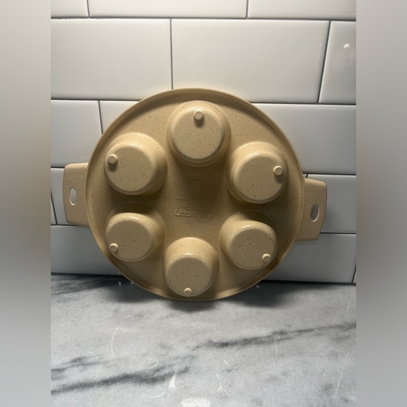 Vintage LittonWare Microwave Oven Cookware 6 Cupcake Muffin Pan Tray - Picture 3 of 8